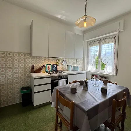 Apartman With Garden - Larihome A62